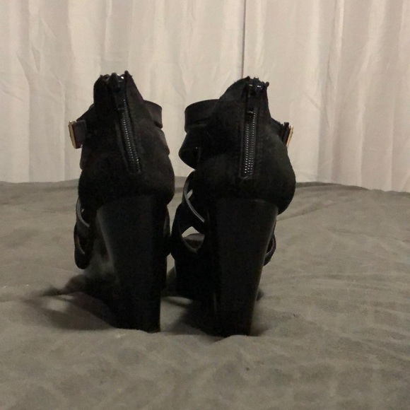 Women’s black wedges - Picture 4 of 4